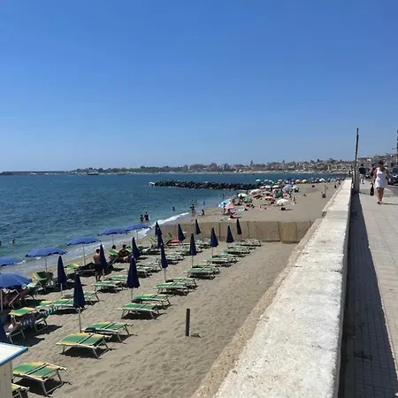 Апартаменти Naxos House